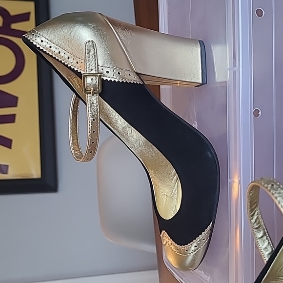 Coach shoes Rosario spectator size 8 Black suede and Gold - Picture 1 of 5